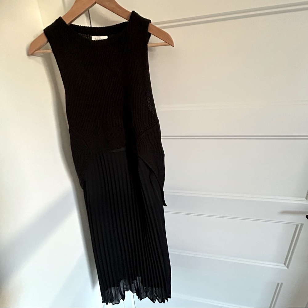 Gorgeous NWT Black 2-piece Pleated Sheer & Knit Evening Day Night Party Dress